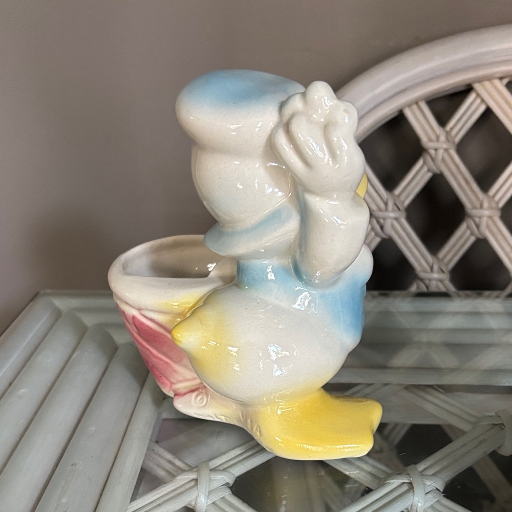 Vintage 1940’s Disney Donald Duck Vase - Picture 7 of 11
